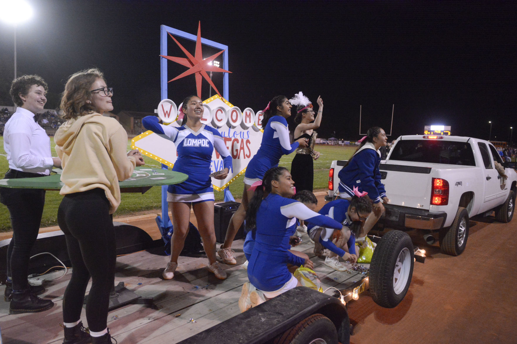 101119 Lompoc Homecoming 03.jpg